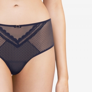 Parisian Allure shorty SAFFIER